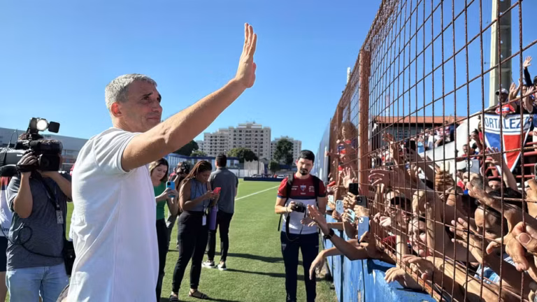 Vojvoda é o novo técnico do Santos
