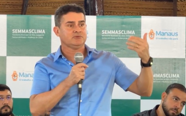 Com auxílio de drone, prefeito anuncia monitoramento de focos de incêndio em Manaus