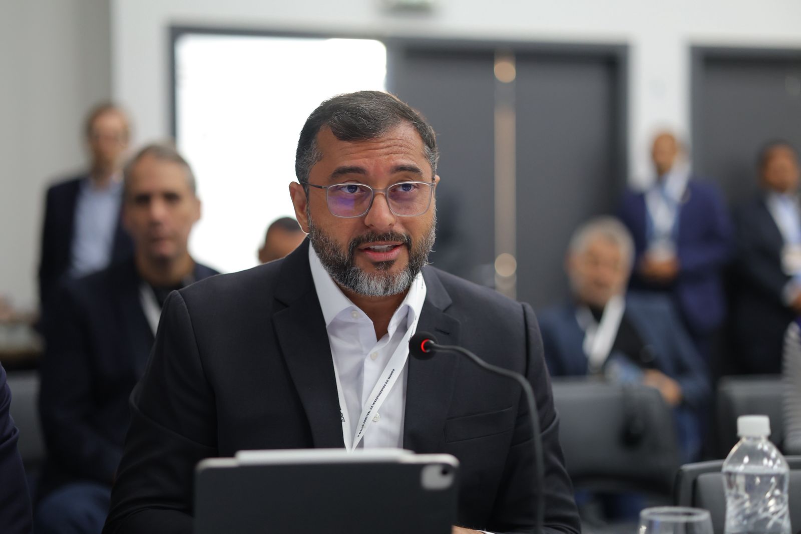 Ao lado de Arnold Schwarzenegger, Wilson Lima defende protagonismo do Amazonas na agenda ambiental global