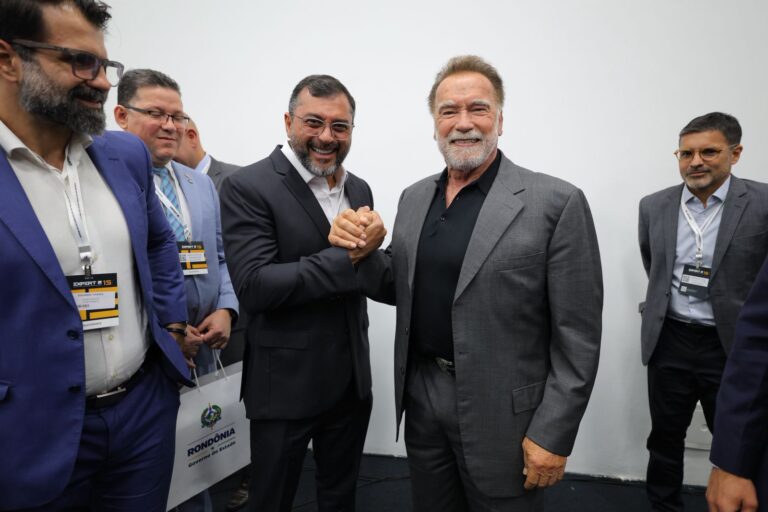Ao lado de Arnold Schwarzenegger, Wilson Lima defende protagonismo do Amazonas na agenda ambiental global