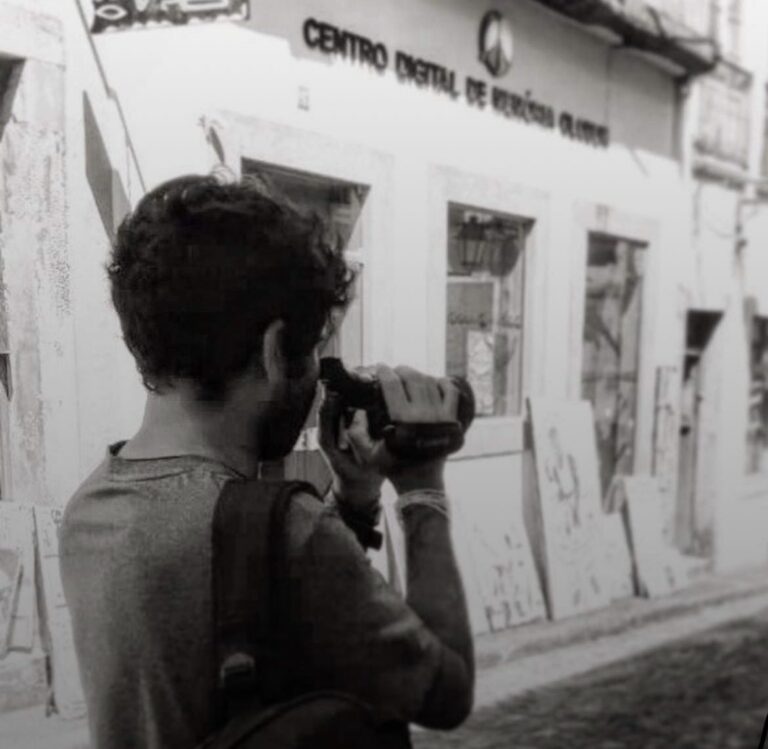 Oficina gratuita de roteiro cinematográfico para jovens do CETI João dos Santos Braga.