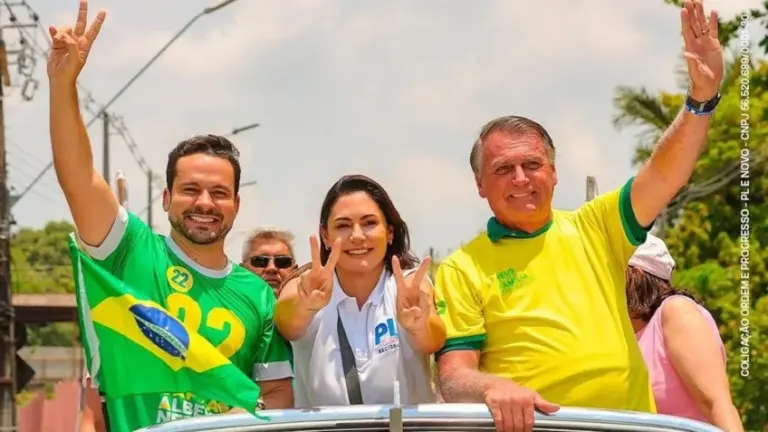 Bolsonaro mira Senado para o PL em 2026 com nomes de Alberto Neto no AM e Michelle no DF
