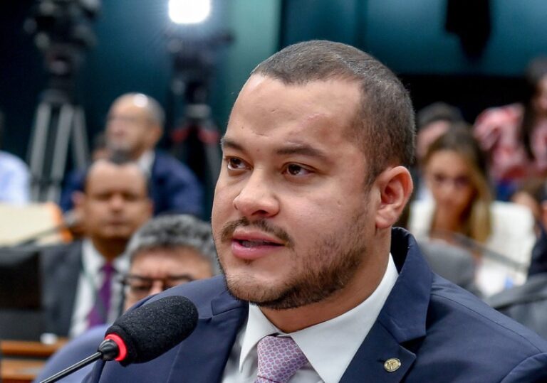 “Essa sensibilidade do presidente Lula de honrar os compromissos firmados com o Estado do Amazonas tem sido respeitada”, afirma Adail Filho sobre relação do Governo Federal com o AM