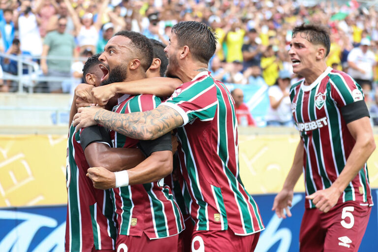 Hércules sai do banco para garantir a vitória tricolor (Foto: Lucas Merçon/FFC)