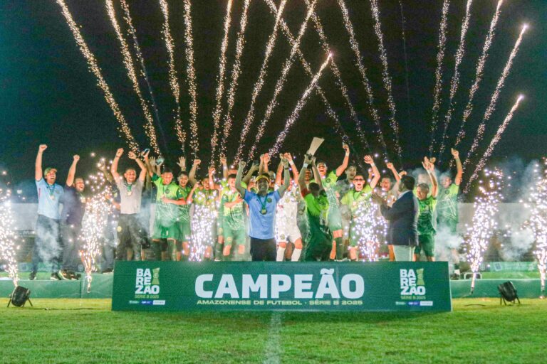 Itacoatiara festeja título da Série B do Barezão 2025 (Foto: Mateus Moreira/FAF)