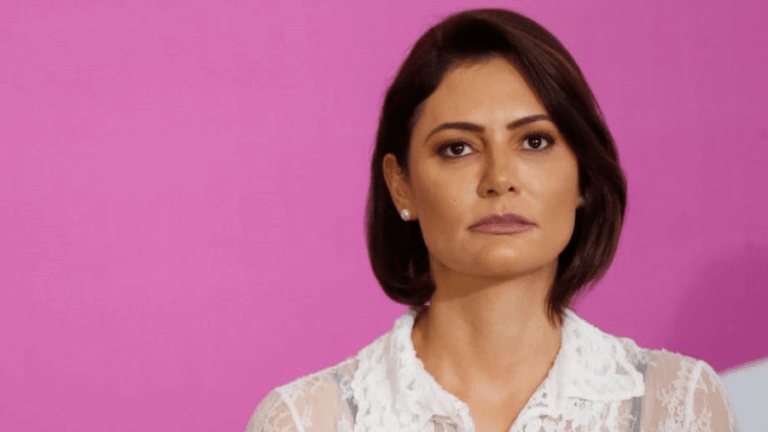 Michele posta versículo bíblico após operação do STF contra Bolsonaro: "Feliz é a nação cujo Deus é o Senhor”