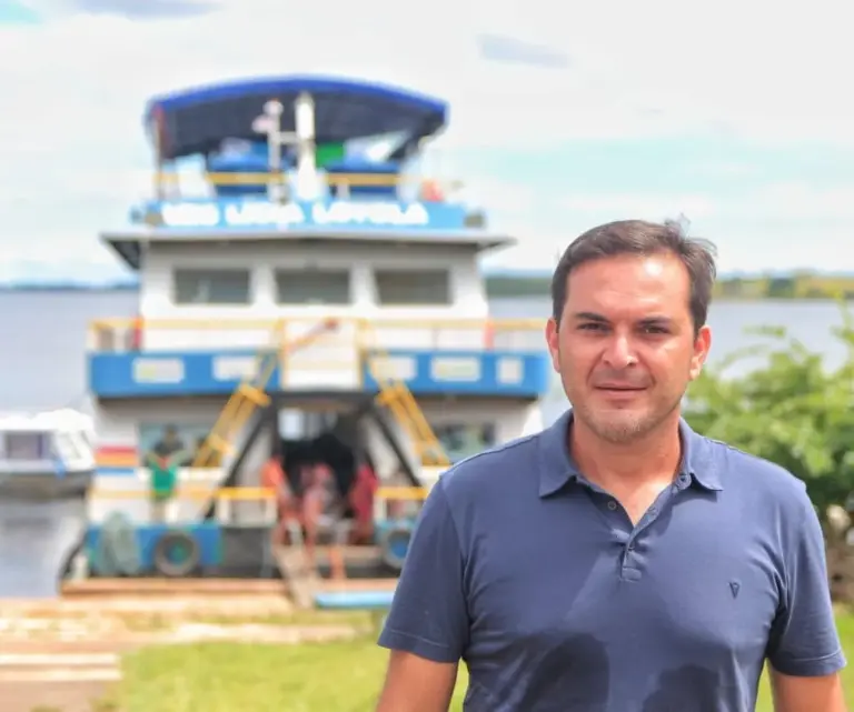 “O centro das decisões políticas do Brasil”, enfatiza Prefeito de Parintins sobre as presenças políticos em três dias de Festival