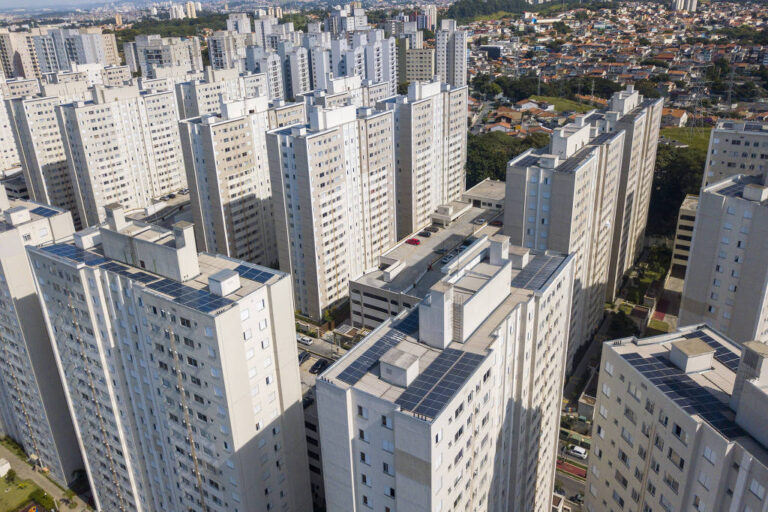 População que mora de aluguel no Brasil chega a 46 milhões e bate recorde no Brasil, diz IBGE