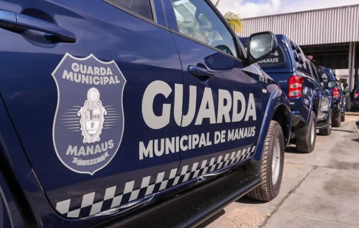 Homem é preso ao passear com moto roubada e sem CNH em Manaus