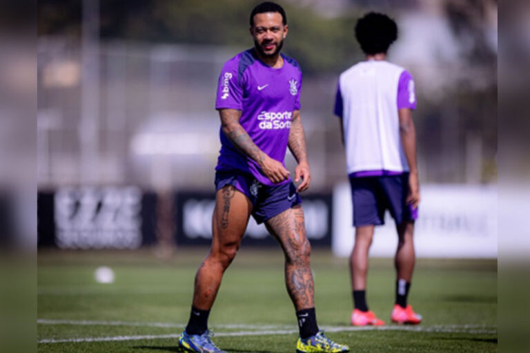 Memphis Depay não treina no CT Dr. Joaquim Grava (Foto: Rodrigo Coca/Agência Corinthians)