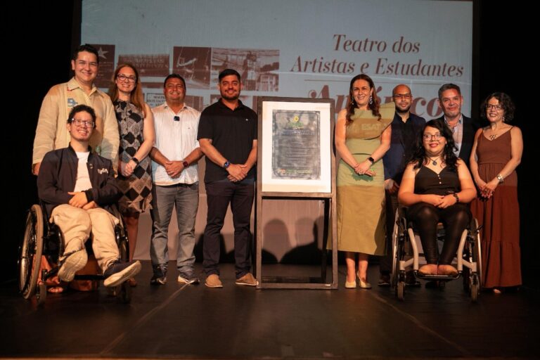 UEA reinaugura Teatro Américo Alvarez e ganha primeiro espaço cultural próprio