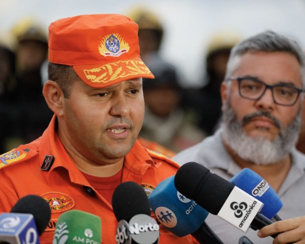 Bombeiros apresentam balanço da operação que extinguiu incêndio no Distrito II: “Fizemos isso em menos de 48 horas”
