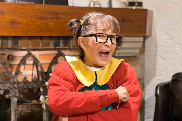 "Chiquinha" de Chaves é internada com possível dano neurológico e amiga se manifesta: "Estou muito preocupada"