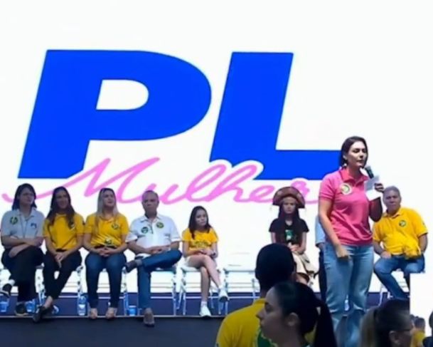Michelle Bolsonaro chama Lula de ‘pinguço’ e diz que votar nele é ‘burrice’