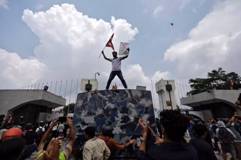 Em protesto contra o governo, 14 pessoas morrem e dezenas ficam feridas no Nepal