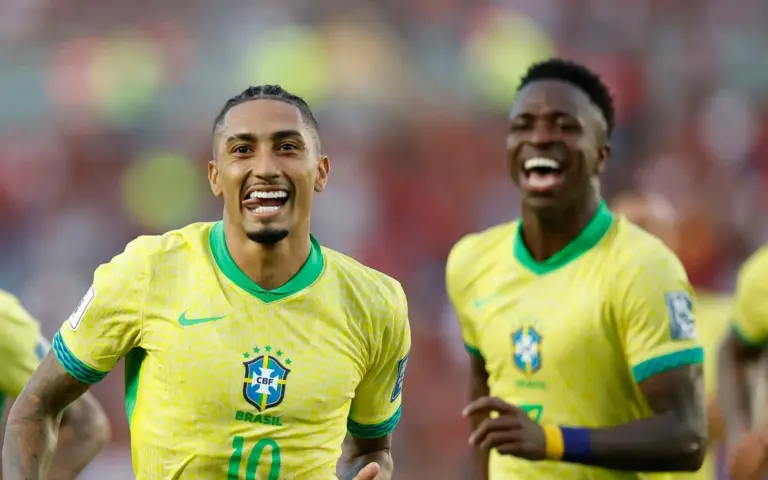 Veja quais brasileiros concorrem ao Bola de Ouro; Cerimônia acontece hoje (22/9)
