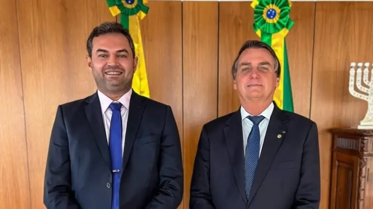 Em prisão domiciliar, Bolsonaro pede a Moraes visita de vice-presidente do PL