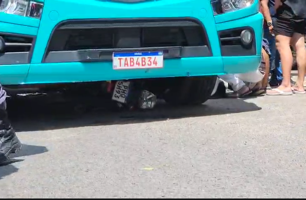 Mulher agoniza até a morte ao ser esmagada por carreta em Manaus
