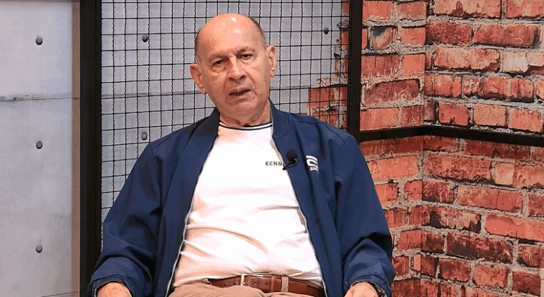 VÍDEO: Radialista Valdir Correia fala sobre a carreira: "Quando o mundo estiver acabando, a última palavra será do rádio"