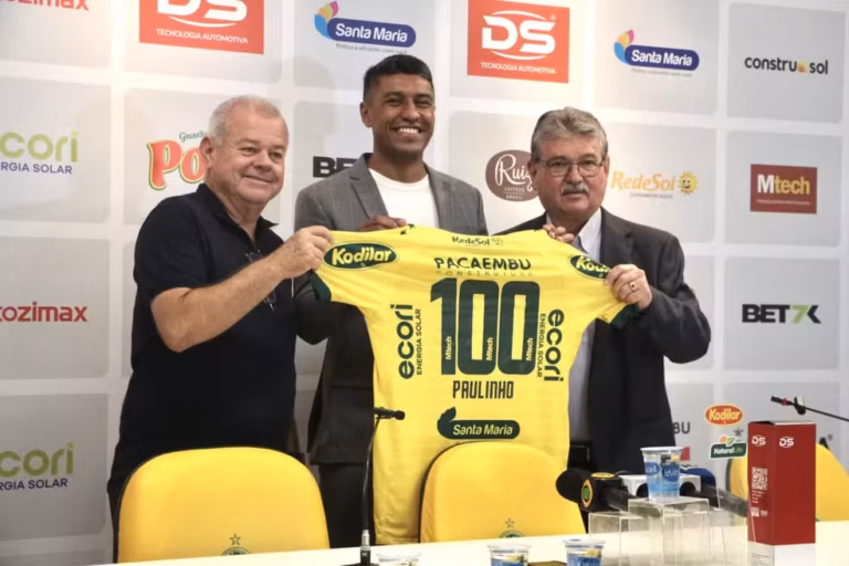 Juninho Antunes, (à esquerda), Paulinho e Edson Ermenegildo, dirigentes do Mirassol (Foto: JP Pinheiro/Agência Mirassol)