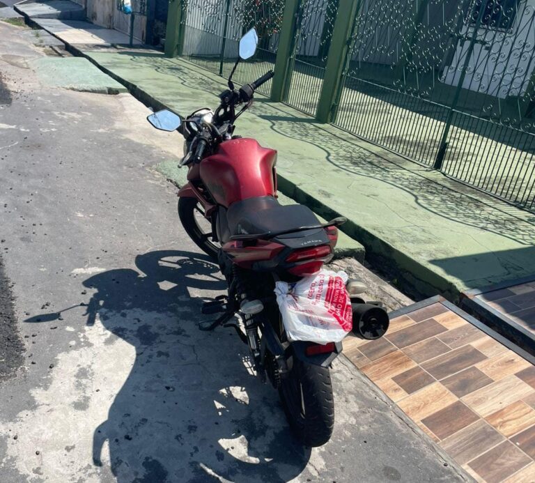 Polícia frustra assalto e prende mulheres arma falsa e estilete em Manaus