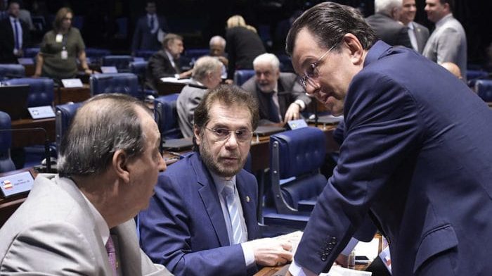 Senadores do Amazonas se unem contra PEC da Blindagem no Senado