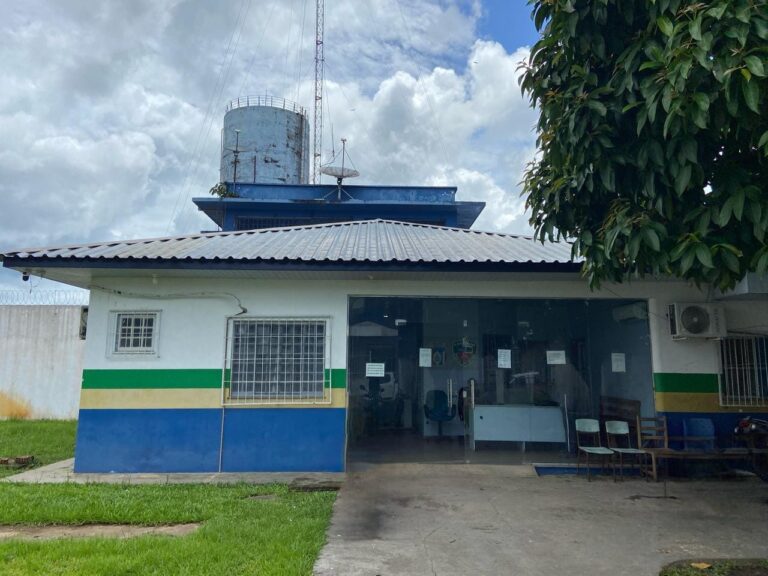 Dupla é presa por furtar e revender produtos de mercadinho em Juruá