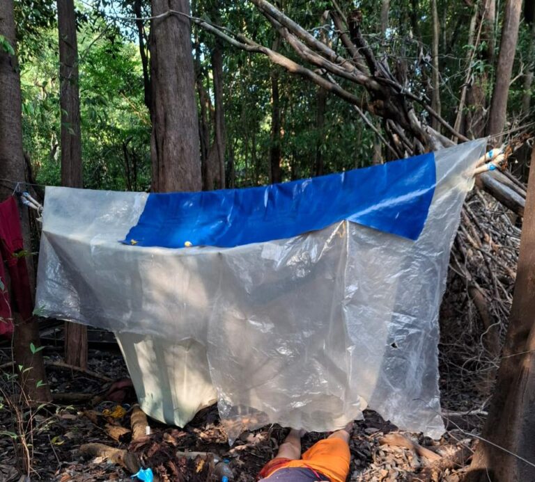 Suspeito de desaparecimento de mãe e filhos é encontrado morto em área de mata em Tefé