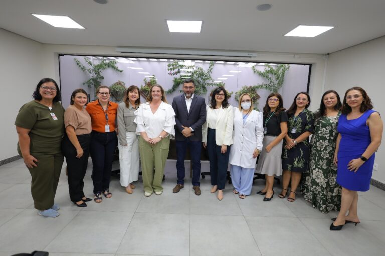 Representantes do Hospital Albert Einstein visitam unidades de Saúde no AM