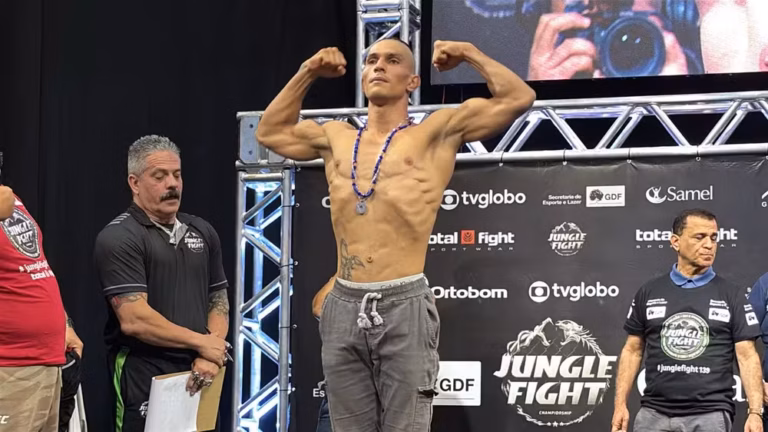 Arcângelo Anjo, lutador amazonense, busca do cinturão do Jungle Fight do Milhão (Foto: Vitória Lemos)