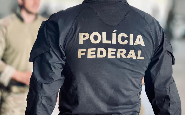 Operação da PF mira traficantes suspeitos de recrutar 'mulas' em Manaus