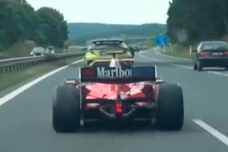 Carro semelhante "Ferrari de F1" em rodovias desde 2019 (Foto: Reprodução)