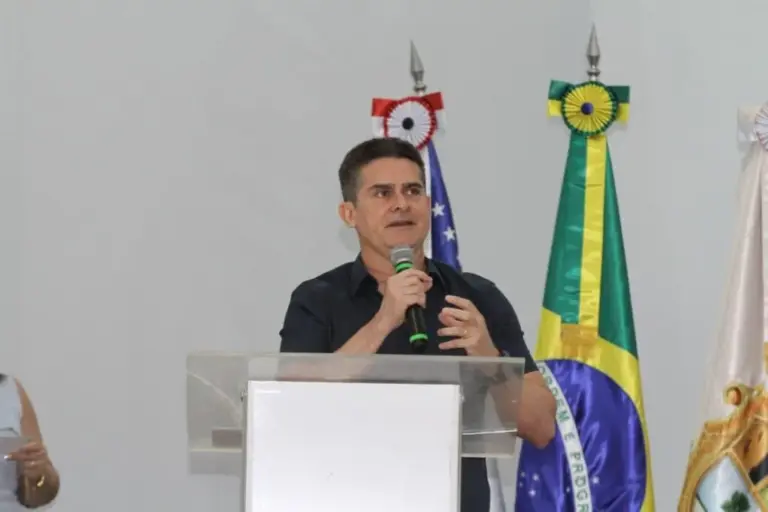 VÍDEO: Prefeitura lança edital do Bolsa Universidade 2026, com 40 mil vagas