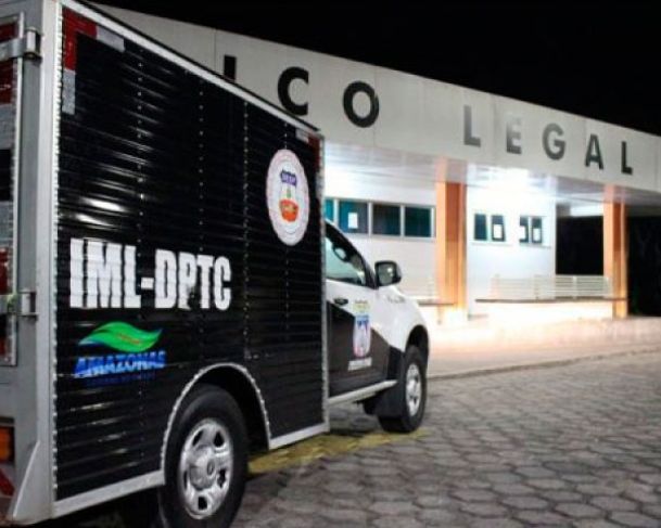 Moradores encontram vizinho morto dentro de casa em Manaus