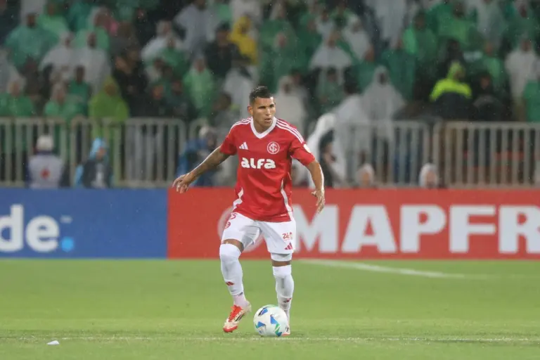 Braian Aguirre, lateral-direito do Internacional (Foto: Divulgação)