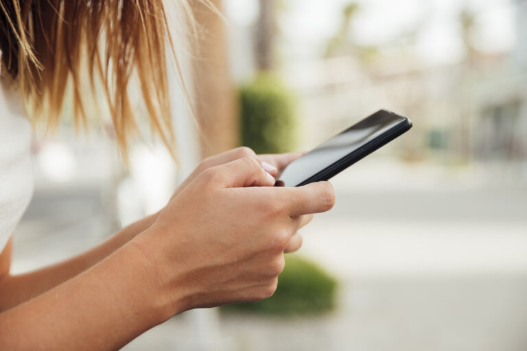 Saiba como identificar um "aplicativo espião" no seu Android ou Iphone