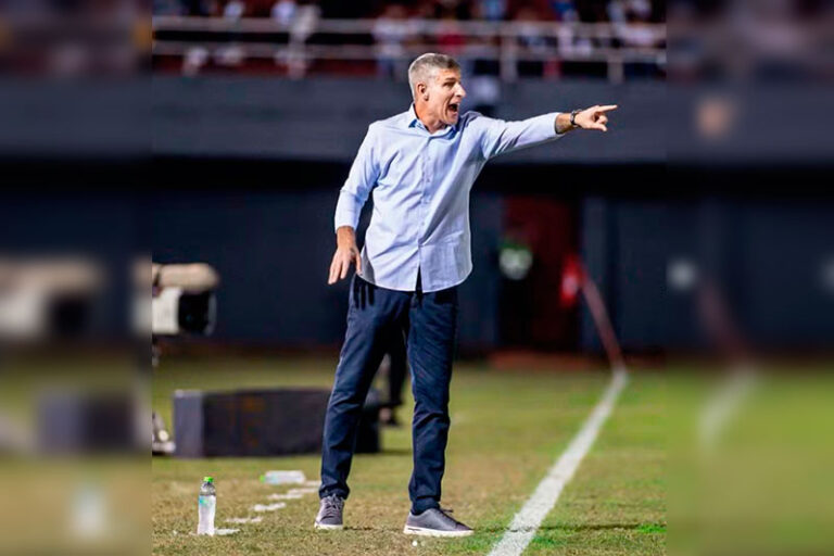 Palermo é novo técnico do Fortaleza (Foto: Divulgação/Olimpia)