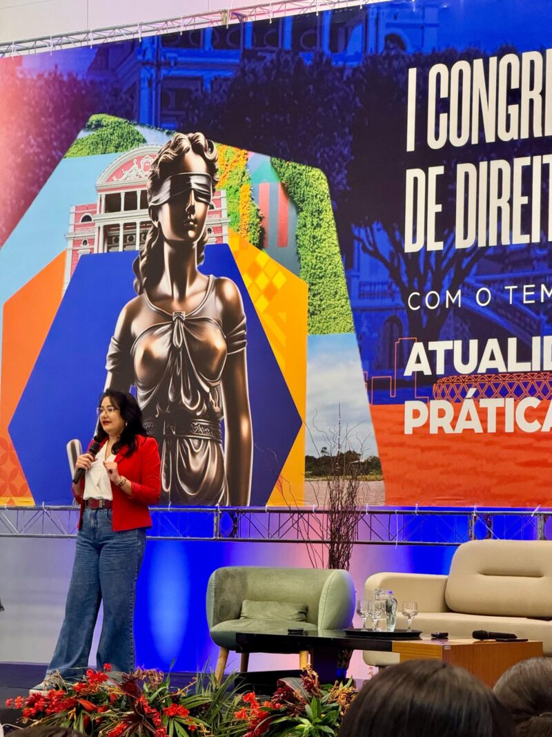 Professora Consuelo Farias durante Congresso Nacional Interdisciplinar de Direito - Uninorte (Foto: Arquivo pessoal)