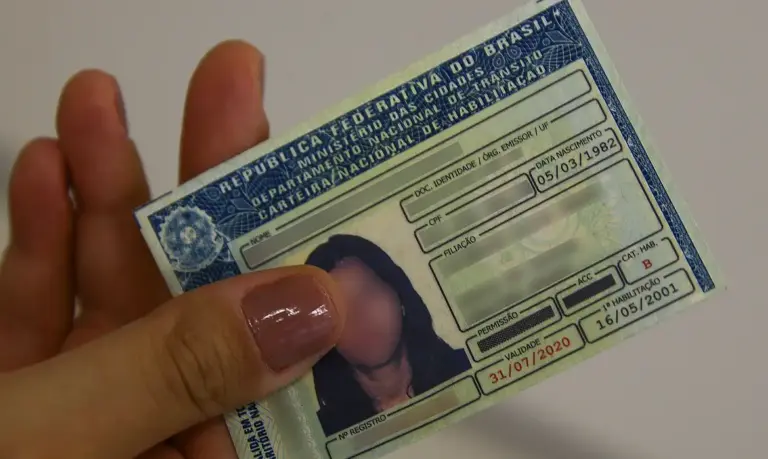 Governo divulga passo a passo de CNH sem obrigatoriedade de autoescola Governo divulga passo a passo de CNH sem obrigatoriedade de autoescola