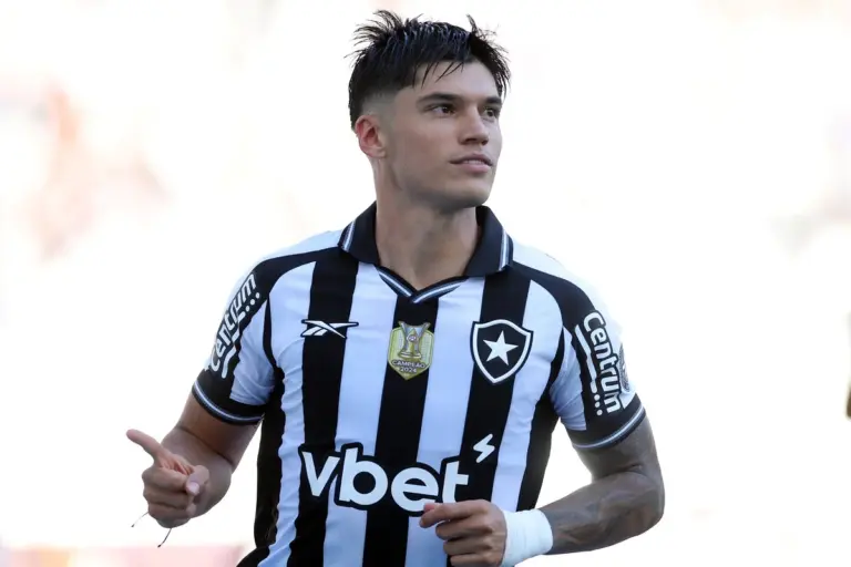 Botafogo marca aos 22 segundos contra o Santos e lidera ranking de gol mais rápido do Brasileirão 2025 Botafogo marca aos 22 segundos contra o Santos e lidera ranking de gol mais rápido do Brasileirão 2025