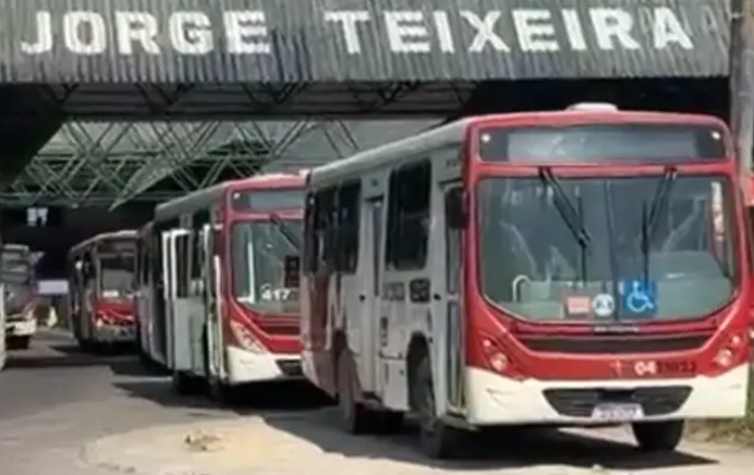 Ônibus circulam normalmente após ameaça de greve em Manaus Ônibus circulam normalmente após ameaça de greve em Manaus