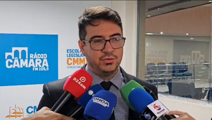 ‘Situações incomparáveis’: Guedes responde a Alfaia e critica “defesa” de Rosinaldo Bual ‘Situações incomparáveis’: Guedes responde a Alfaia e critica “defesa” de Rosinaldo Bual
