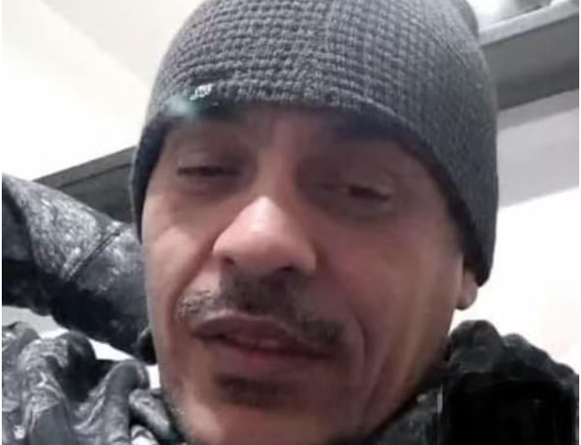 Disque Denúncia oferece recompensa de R$ 100 mil por informações sobre Doca, chefe do CV Disque Denúncia oferece recompensa de R$ 100 mil por informações sobre Doca, chefe do CV