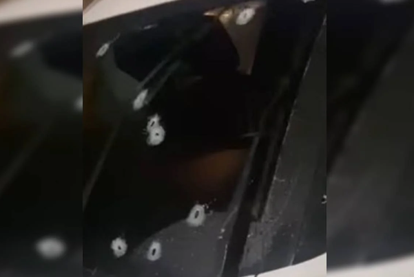 Mãe e filha são fuziladas por engano em Jacarepaguá; pai era alvo da execução Mãe e filha são fuziladas por engano em Jacarepaguá; pai era alvo da execução