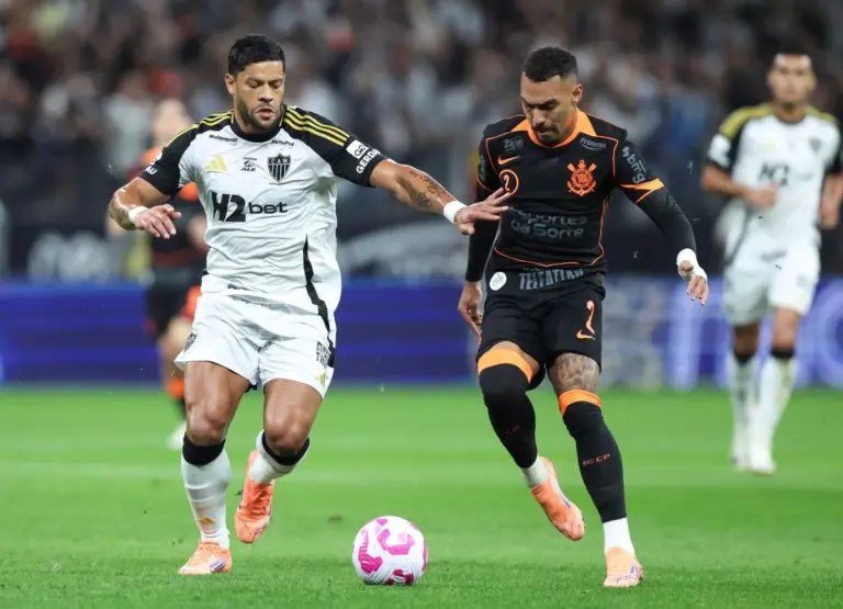 Campeonato Brasileiro: com gol de Maycon, Corinthians vence Atlético-MG Campeonato Brasileiro: com gol de Maycon, Corinthians vence Atlético-MG