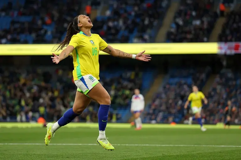 Seleção brasileira feminina entra em campo contra Itália nesta terça (28/10); saiba onde assistir Seleção brasileira feminina entra em campo contra Itália nesta terça (28/10); saiba onde assistir