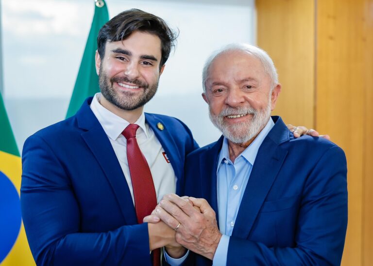 Sobrinho de Dilma diz que Lula acabou com a guerra em Gaza, e não Trump Sobrinho de Dilma diz que Lula acabou com a guerra em Gaza, e não Trump