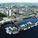 Vista-aC3A9rea-do-Porto-da-cidade-de-Manaus-756×1024