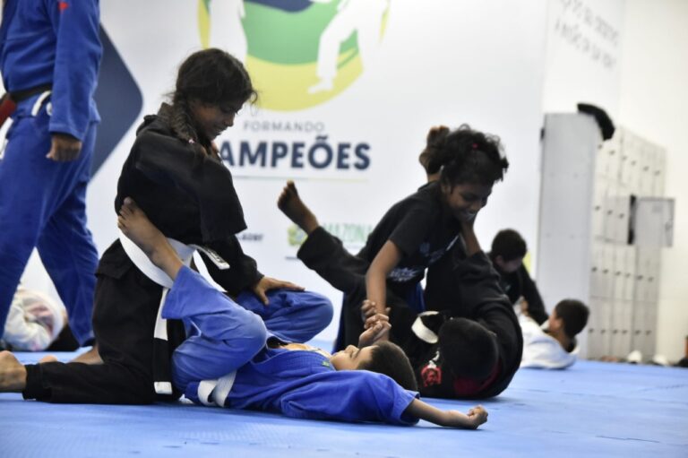 Jiu-jitsu: 50 vagas para aulas gratuitas são ofertadas na Vila Olímpica de Manaus