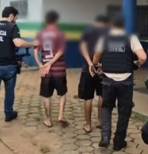 Suspeitos de homicídio e tráfico de drogas são alvos da Operação Expohuma 2025 no Amazonas Suspeitos de homicídio e tráfico de drogas são alvos da Operação Expohuma 2025 no Amazonas